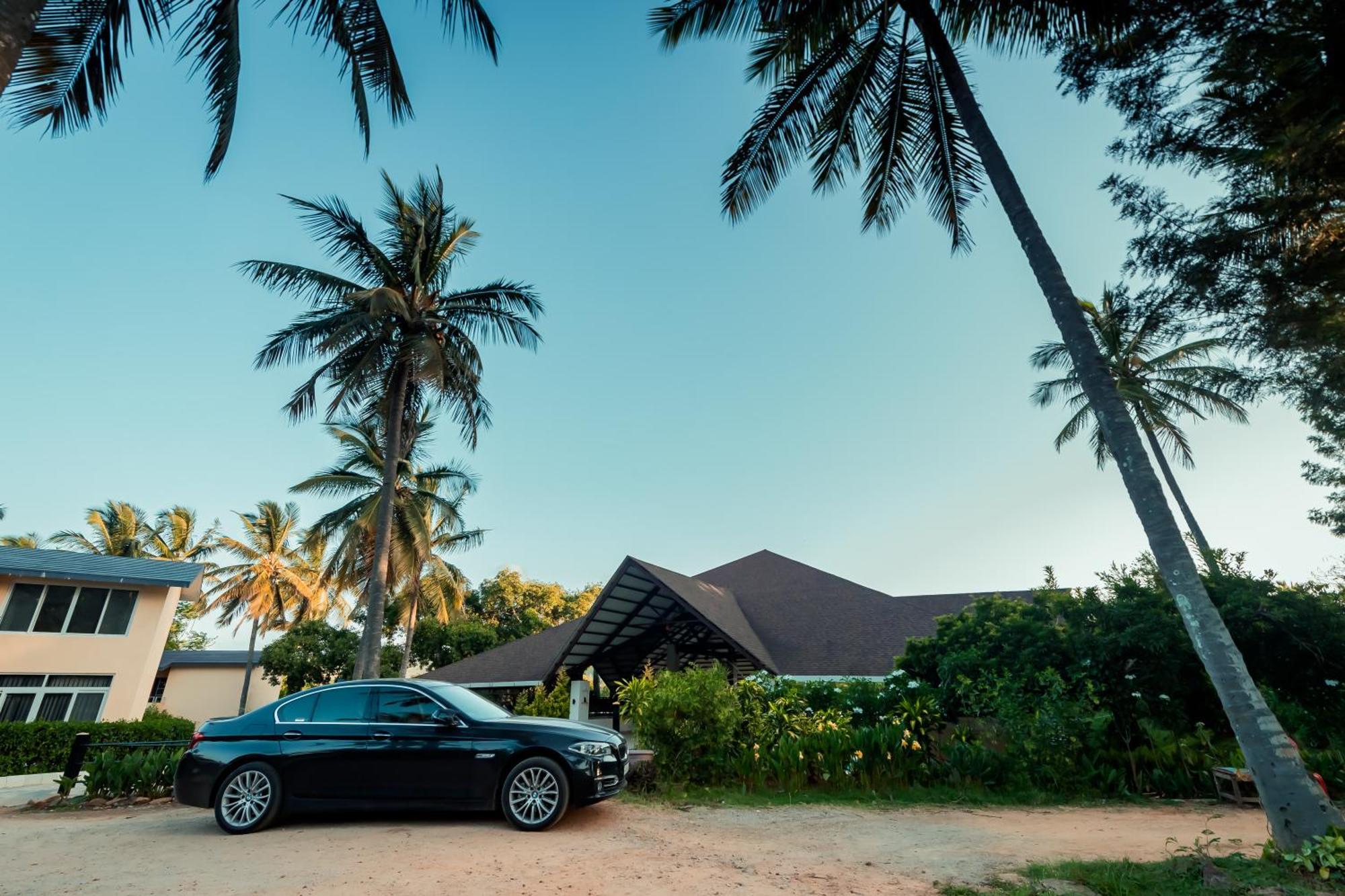 Commune18 Spa Resorts จิกมากาลูร์ ภายนอก รูปภาพ